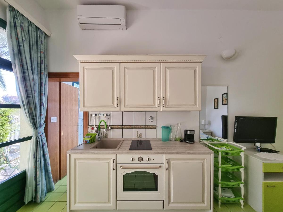 Apartments Kim ノヴァリャ エクステリア 写真