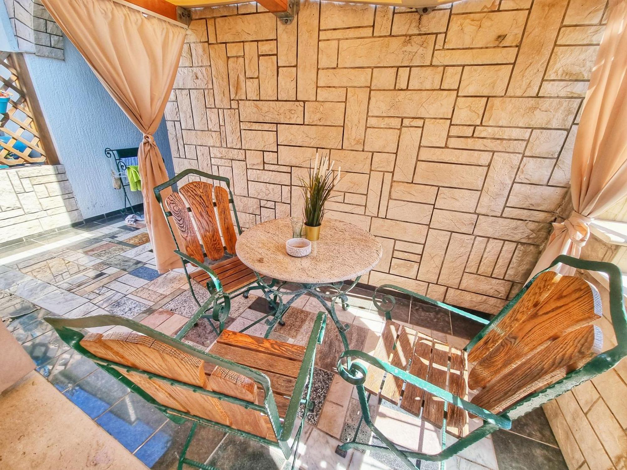 Apartments Kim ノヴァリャ エクステリア 写真